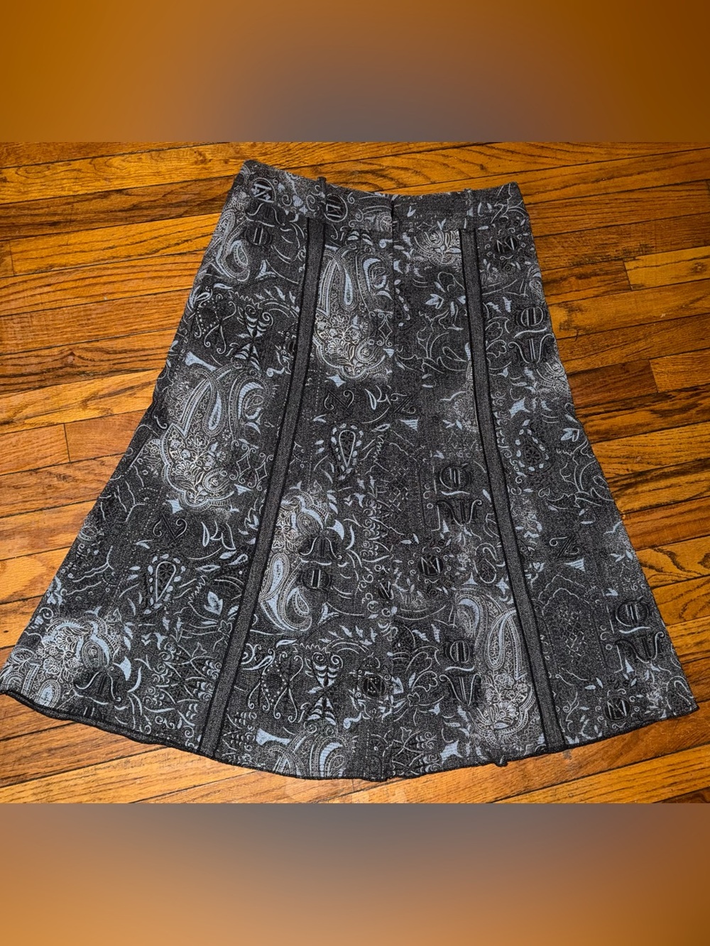 Dressbarn Paisley Midi Skirt Size 6 Black Baby Blue A-Line Dark Academia - Picture 4 of 10